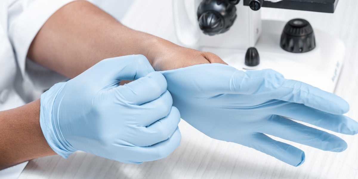 Neoprene vs Nitrile Gloves - Which Hand Protection is Best for You?