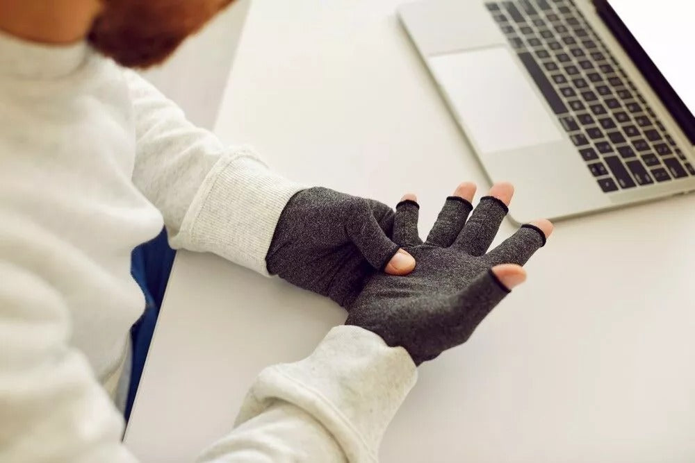 Things You Should Know About Medical Grade Compression Gloves
