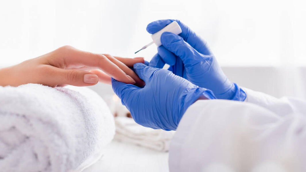 nail salon gloves