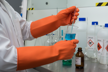 Glove for Chemicals: Compatibility Chart for 20 Cleaners